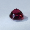 Bild 2 von 1.9 ct. Cherry red round red  7 mm Rhodolite Garnet Gem