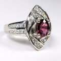 Bild 2 von Noble 925 Silver Ring with genuine Rhodolite Garnet Gemstone SZ 8 (Ø17,8 mm)