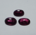 Bild 2 von 2.90 ct. 3 schöne rot - violette 7 x 5 mm Madagaskar Rhodolith Granate