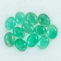 Bild 1 von 5.14 ct. 12 Stück ovale 6 x 4 mm Brasilien Smaragde