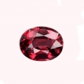 1.23 ct. Edler rot - violetter ovaler 6.8 x 5.5 mm Madagaskar Rhodolith Granat