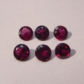 Bild 1 von 6.85 ct. 6 Stück runde rote 6.8 mm Rhodolith Granate.
