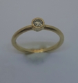 585 Gelbgoldring mit Brillant, 0.17 ct, in Zargenfassung