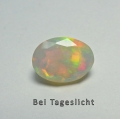 Bild 2 von 1.77 ct.  Schöner facett. ovaler 10 x 7 mm Multi-Color Äthiopien Opal