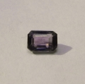 0.57 ct. Rotvioletter 5.3 x 3.7 mm Saphir Oktagon
