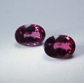 Bild 1 von 2.26 ct. Amazing pair of red purplish 7.3 x 5.2 mm  Rhodolite Garnet Gemstones