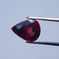 Bild 1 von 1.49 ct. Natürlicher roter 7.7 x 5.8 mm Tansania Zirkon Tropfen