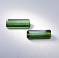 1.4 ct. Perfektes Paar grüne 9.5 x 3.5 mm Turmalin Baguettes