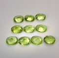 Bild 2 von 3.80 ct VS! 10 pieces fine green oval 5 x 4 mm Pakistan Peridot Gemstones. Nice color !