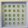 Bild 1 von 1.95 ct.  25 Stück runde grüne 2.5 mm  Peridote.
