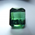 Bild 1 von 1.73 ct. Feiner grüner 7.4 x 6.1 mm Turmalin