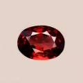 Bild 1 von 1.49 ct. Klasserot - violetter ovaler 8 x 5.7 mm Madagaskar Rhodolith Granat