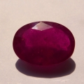 Bild 1 von 7.45 ct. Schöner roter ovaler 13.8 x 10.1 mm Mosambik Rubin