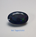 Bild 2 von 2.03 ct. Beatiful faceted oval 12 x 10 mm Multi-Color Ethiopia Opal