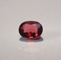 Bild 1 von 1.32 ct. Feiner rot - violetter ovaler 7.5 x 5.7 mm Madagaskar Rhodolith Granat