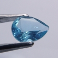 Bild 1 von 1.20 ct  Toller neonblauer 8 x 6 mm Madagaskar Apatit Tropfen