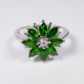 Bild 1 von 925 Silver Flower Ring with Chrome Diopside Gemstones, SZ 8 (Ø 18 mm)