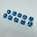 Bild 2 von 3.40 ct 10 Stück 4 x 4 mm Brasilien Cushion London Blue Topas Edelsteine