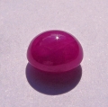 3.96 ct. Feiner  pink roter ovaler  8.8 x 7.8 mm Mosambik Rubin Cabochon