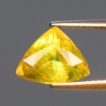 Bild 3 von 3.25 ct. Gelblich Grüner 10.8 x 8.5 mm Triangel Titanit Sphen