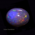 2.05 ct. Ovaler 10 x 8 mm Äthiopien Multi Color Opal