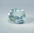 3.80 ct. Grünlich  blauer ovaler 10.8 x 9.4 mm Aquamarin