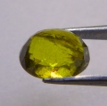 Bild 2 von 2.05 ct. Ovaler grün gelber  7.8 x 6 mm Madagaskar Grossular Granat