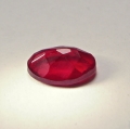 Bild 3 von 1.41ct. Kirschroter facett. ovaler 11.7 x 7.1 mm Äthiopien Feueropal