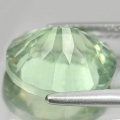 Bild 2 von 6.55 ct. VS! Ovaler Hellgrüner 12.4 x 10.3 mm Brasilien Fluorit 