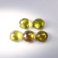 Bild 2 von 0.67 ct. 5 Natürliche runde gelblich grüne 3.5 mm Madagaskar Titanit Sphen