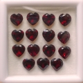 Bild 1 von 14.81 ct. 15 schöne rote 6 x 6 mm Pyrop mm Rhodolith Granat Herzen