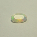 Bild 1 von 0.75 ct. Weißer facett. ovaler 9.8 x 6 mm Multi-Color Äthiopien Opal