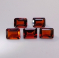 Bild 1 von 6.82 ct. 5 feine Baguettes 8 x 6 mm Pyrop Granate