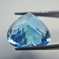 Bild 3 von 10.40 ct. Feines 13.6 x 13.2 mm Swiss Blue Topas Herz
