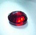 Bild 2 von 2.01 ct. Cherry red oval 8 x 7.2  mm Rhodolithe  Garnet