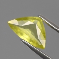 1.27 ct.  Lemongelber 11 x 6.8 mm Madagaskar Trilliant Beryll