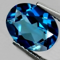 Bild 1 von 2.26 ct. VVS! Ovaler 9.2 x 7.2 mm Brasilien London Blue Topas