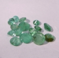 Bild 2 von 2.02 ct. 15 pieces round Ø 4.3 to 2.4 mm Brazil Emeralds