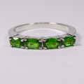 Tender 925 Silver Ring with Chrome Diopside Gemstones, SZ 8 (Ø 18 mm)