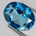 2.25 ct VVS! Edler ovaler 9.0 x 7.2 mm Brasilien London Blue Topas